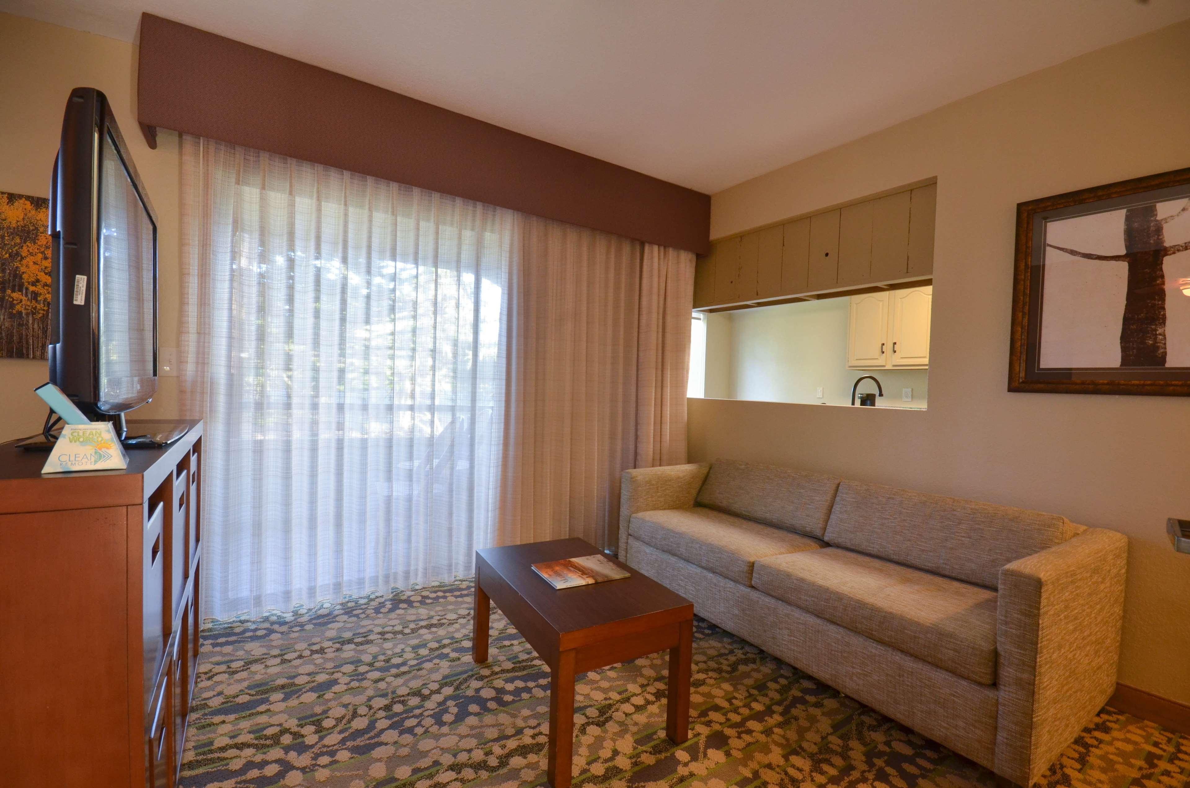Best Western The Inn & Suites Pacific Grove Exteriér fotografie