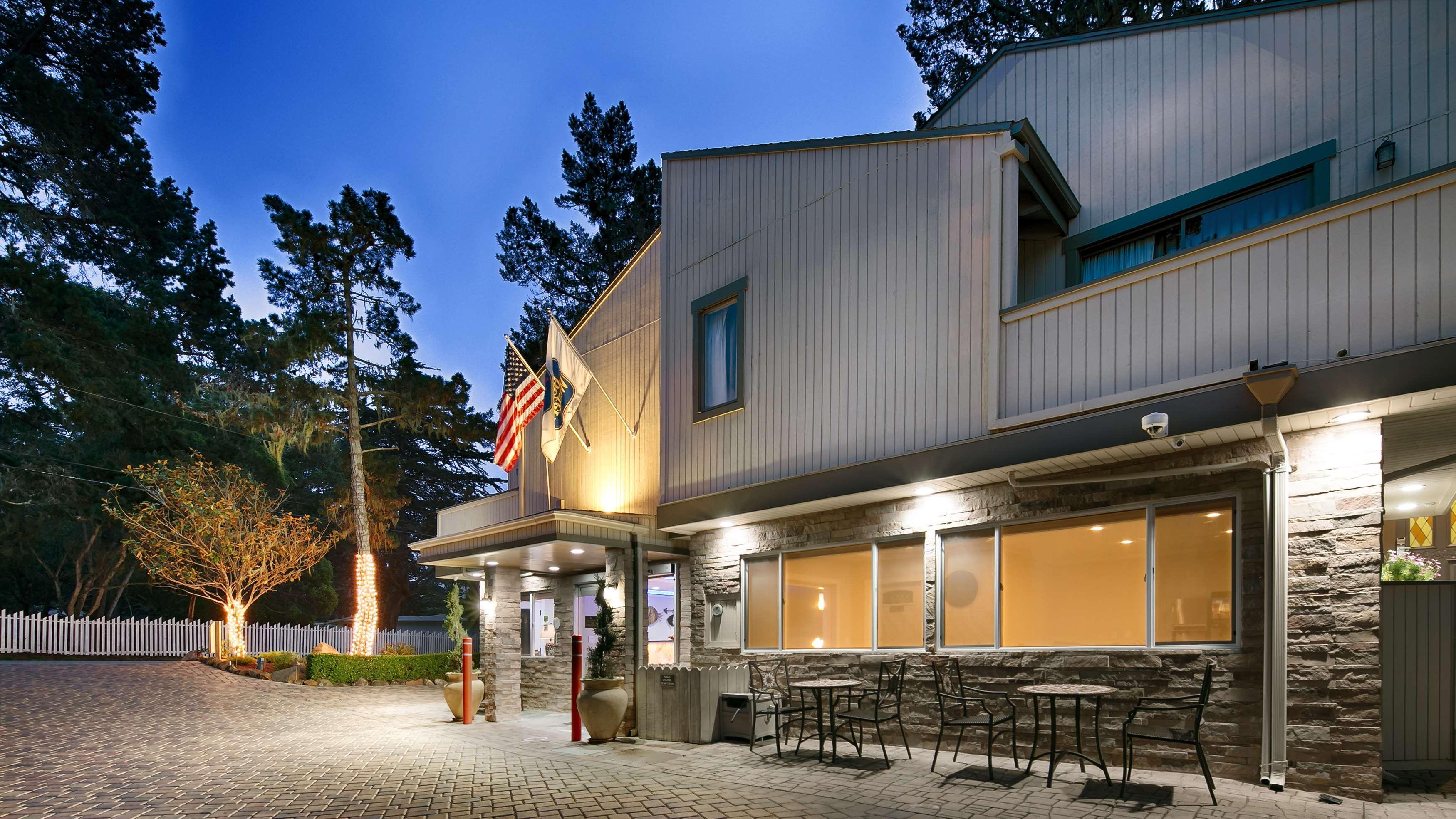 Best Western The Inn & Suites Pacific Grove Exteriér fotografie